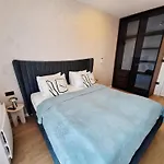 River Lux Residence & Private Garage Apartmán *