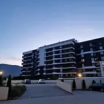 River Lux Residence & Private Garage Apartmán *