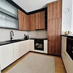 River Lux Residence & Private Garage Apartmán *