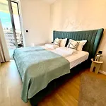 River Lux Residence & Private Garage Sarajevo