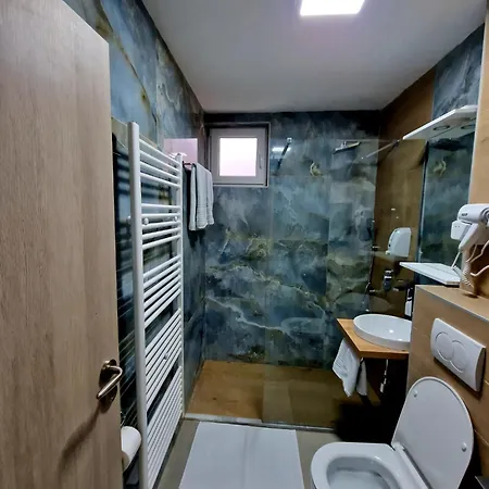 Infinity & Privat Garage