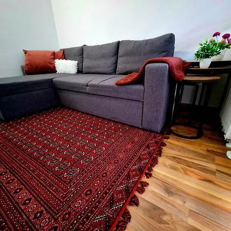 Apartman Infinity & Privat Garage *