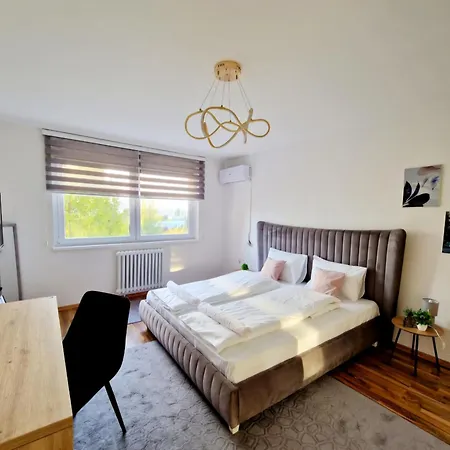 Apartment Infinity & Privat Garage Sarajevo