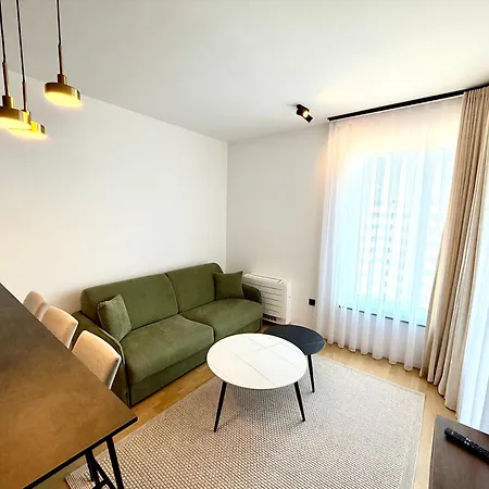 River Lux Residence & Private Garage Apartmán *