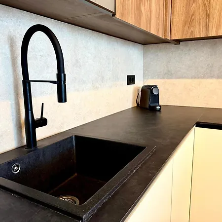 Apartman River Lux Residence & Private Garage