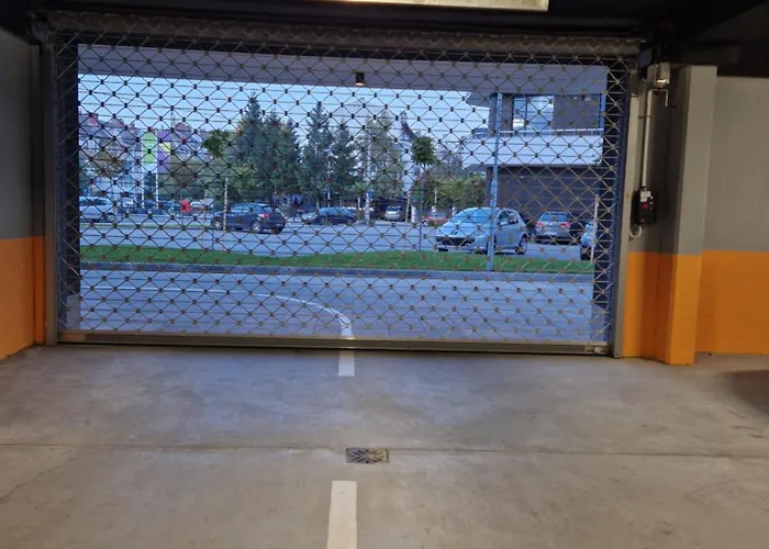 River Lux Residence & Private Garage شقة